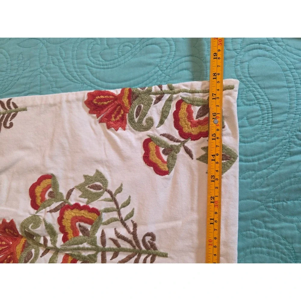 Pier 1 Imports Floral Embroidered Pillow Covers Set of 4 White Boho 18x18*READ*
